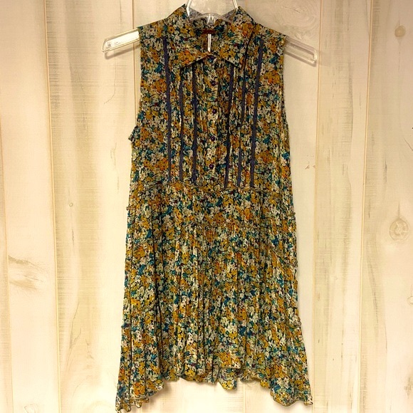 Free People Tops - Free People Yellow Green Floral Tiered Button Front Collared Ruffle Tunic  Sz S